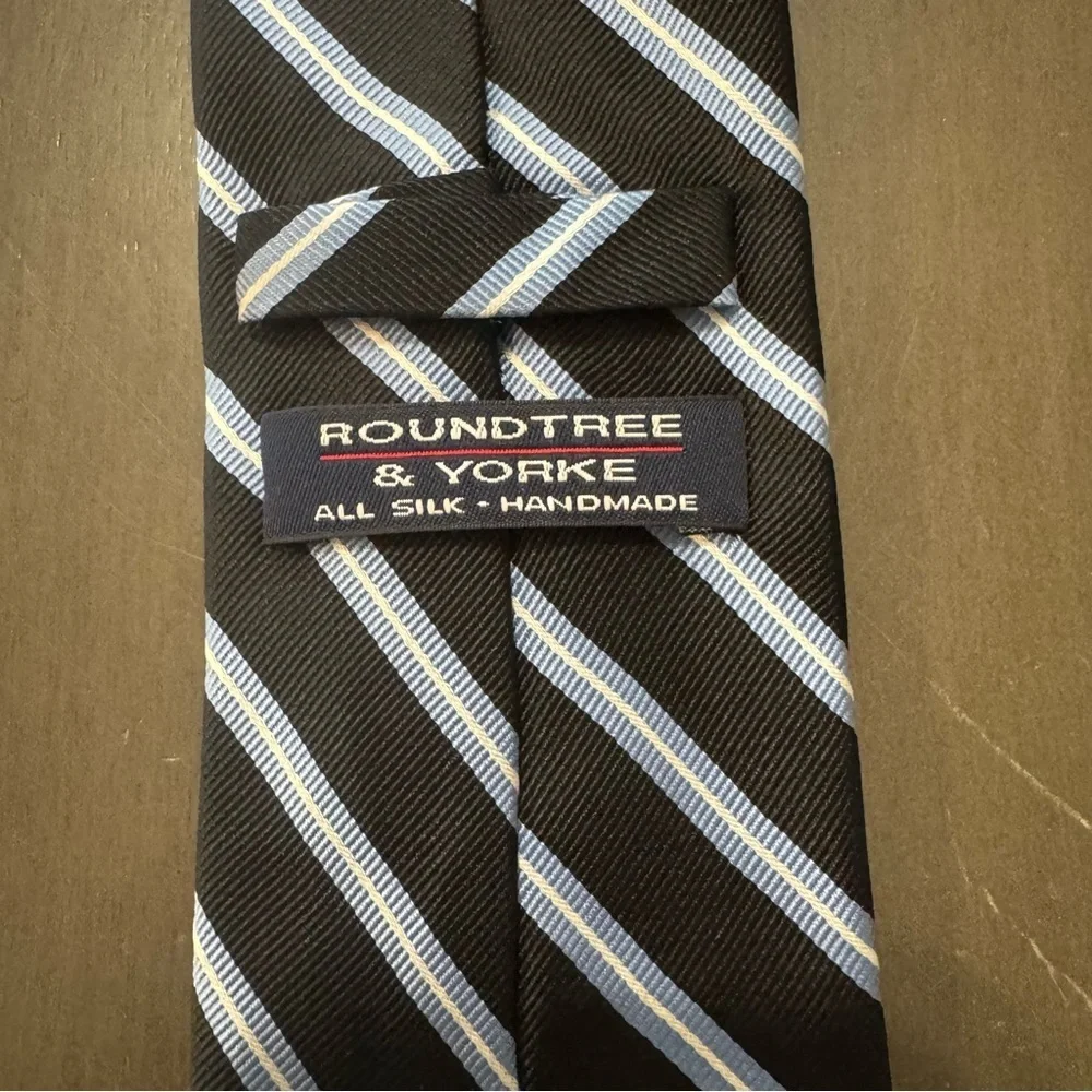 Round Tree & Yorke All Silk Handmade Blue/Black Striped Men’s Tie Accessories
